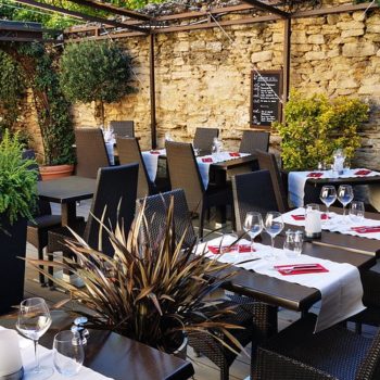Table romantique restaurant Outsider